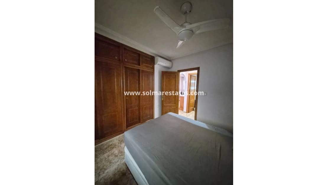 2 Zimmer Apartment zu verkaufen in Orihuela Costa mit Pool - 139.000 € (Ref: 9516343)