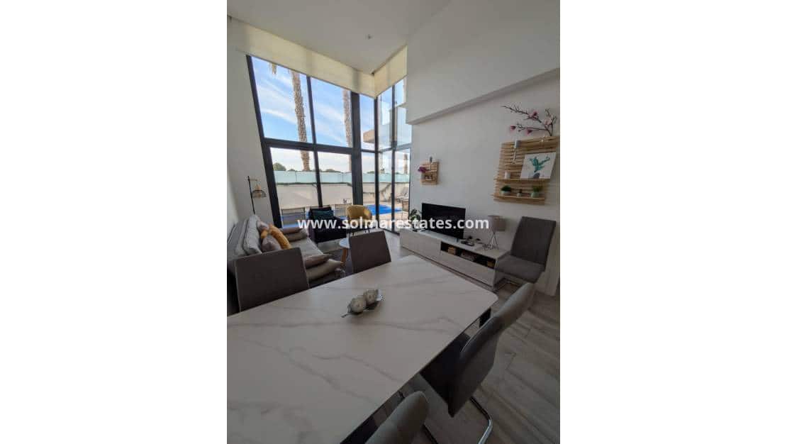 3 Zimmer Villa zu verkaufen in Cabo Roig mit Pool - 450.000 € (Ref: 9521777)