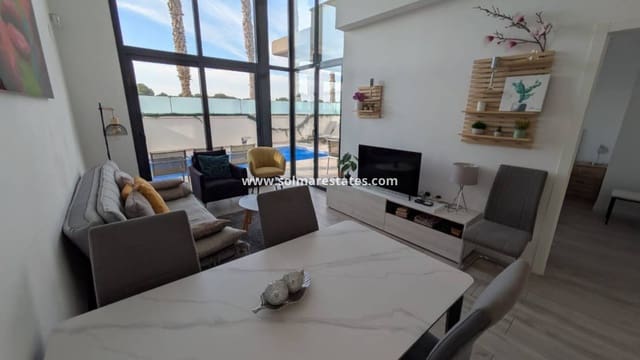 3 Zimmer Villa zu verkaufen in Cabo Roig, Orihuela mit Pool - 450.000 € (Ref: 9521777)