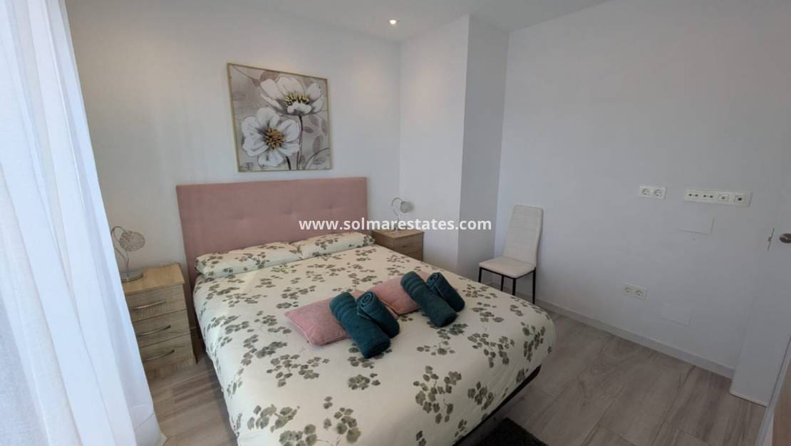 3 Zimmer Villa zu verkaufen in Cabo Roig mit Pool - 450.000 € (Ref: 9521777)