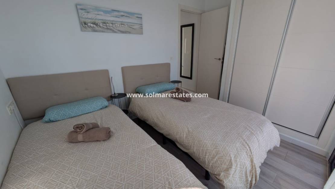 3 Zimmer Villa zu verkaufen in Cabo Roig mit Pool - 450.000 € (Ref: 9521777)