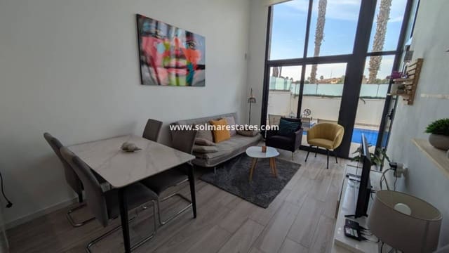 3 Zimmer Villa zu verkaufen in Cabo Roig, Orihuela mit Pool - 450.000 € (Ref: 9521777)
