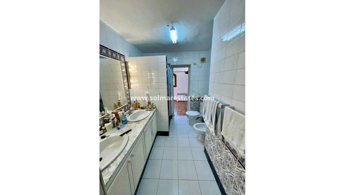 3 chambre Villa/Maison à vendre à Villamartin - 675 000 € (Ref: 9528782)