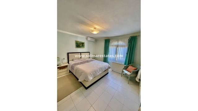 3 chambre Villa/Maison à vendre à Villamartin, Orihuela - 675 000 € (Ref: 9528782)