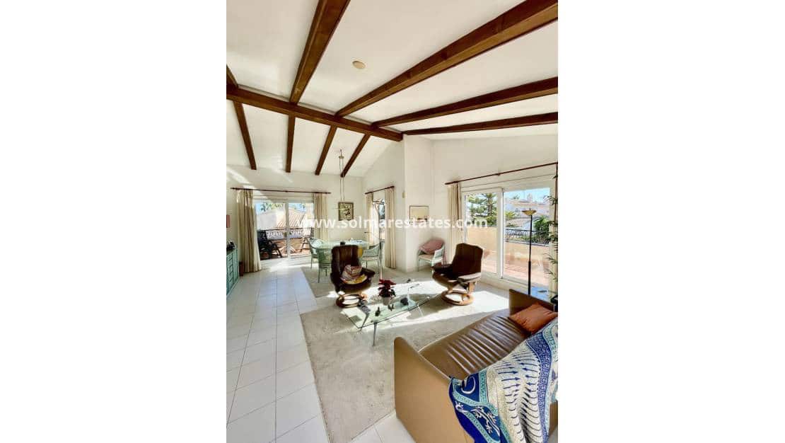 3 chambre Villa/Maison à vendre à Villamartin - 675 000 € (Ref: 9528782)