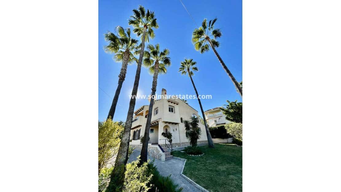 3 chambre Villa/Maison à vendre à Villamartin - 675 000 € (Ref: 9528782)