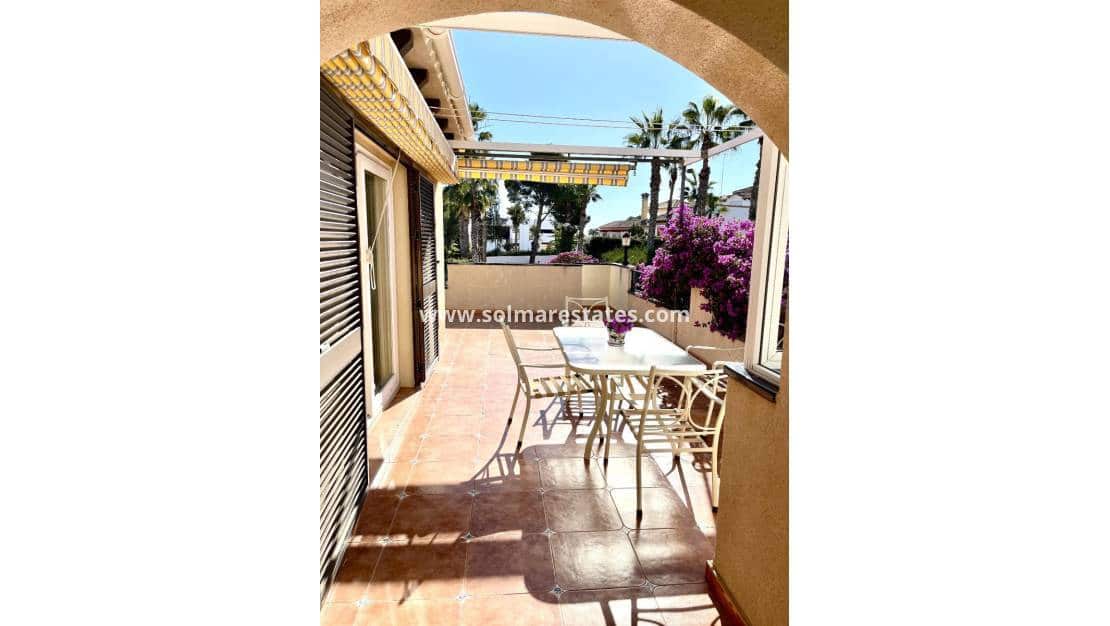 3 chambre Villa/Maison à vendre à Villamartin - 675 000 € (Ref: 9528782)