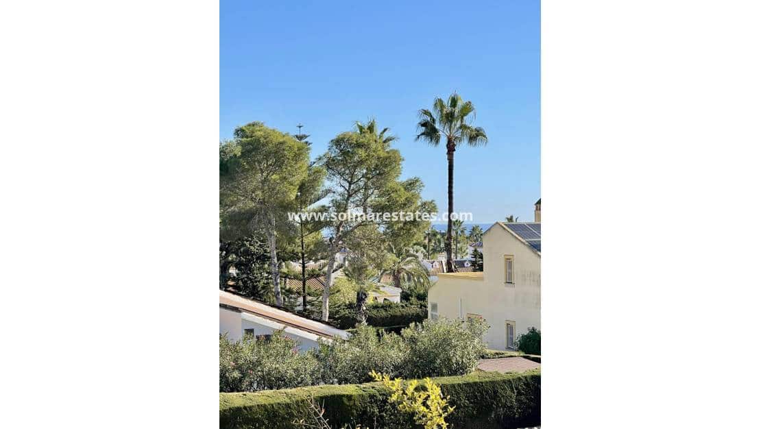 3 chambre Villa/Maison à vendre à Villamartin - 675 000 € (Ref: 9528782)