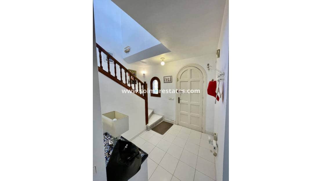 3 chambre Villa/Maison à vendre à Villamartin - 675 000 € (Ref: 9528782)