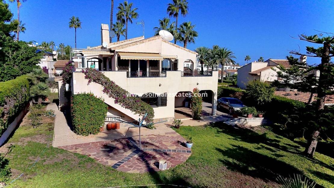 3 chambre Villa/Maison à vendre à Villamartin - 675 000 € (Ref: 9528782)