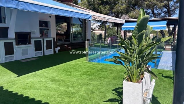 3 soverom Villa til salgs i Campoamor, Orihuela med svømmebasseng - € 430 000 (Ref: 9532191)