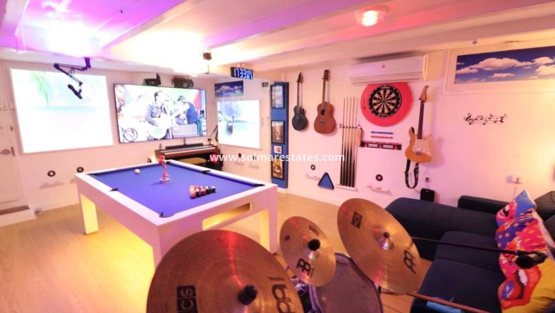 3 soverom Villa til salgs i Campoamor med svømmebasseng - € 430 000 (Ref: 9532191)