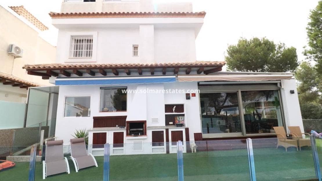3 soverom Villa til salgs i Campoamor med svømmebasseng - € 430 000 (Ref: 9532191)