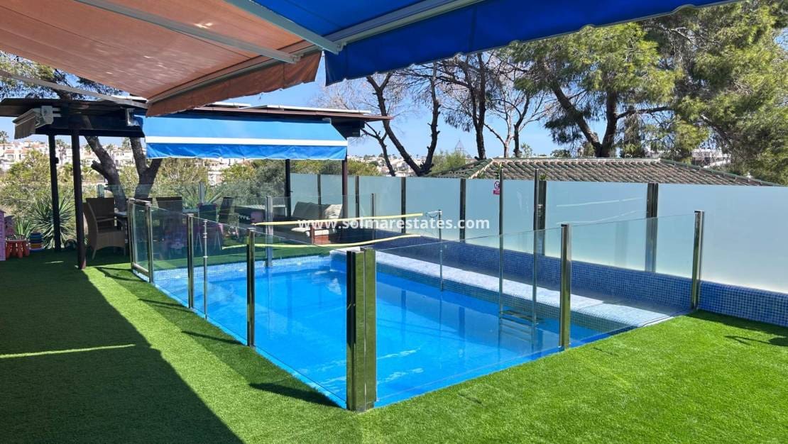 3 soverom Villa til salgs i Campoamor med svømmebasseng - € 430 000 (Ref: 9532191)