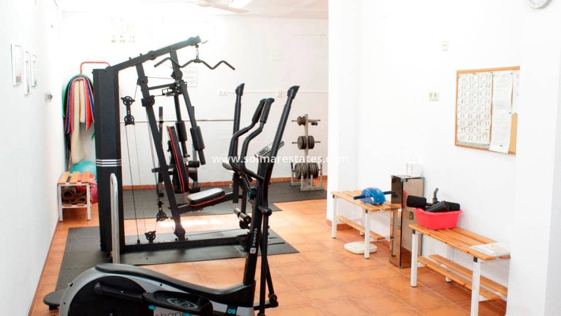 2 Zimmer Apartment zu verkaufen in Playa Flamenca mit Pool - 227.000 € (Ref: 9532637)
