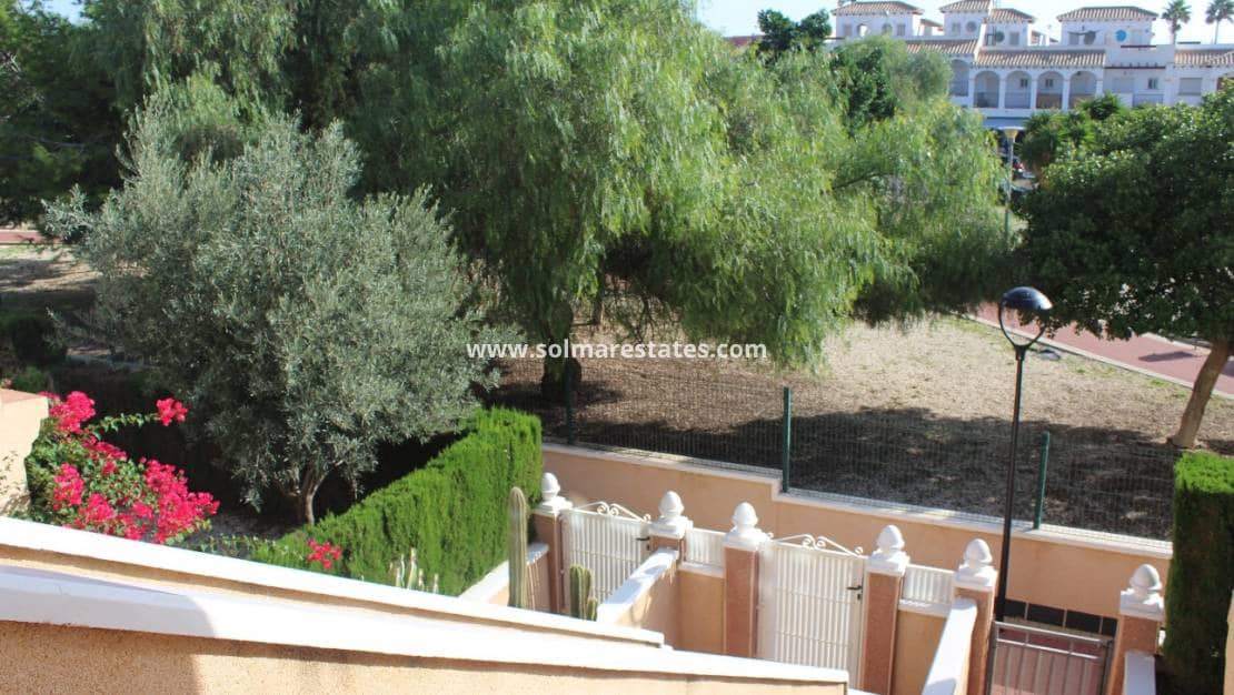 2 Zimmer Apartment zu verkaufen in Playa Flamenca mit Pool - 227.000 € (Ref: 9532637)