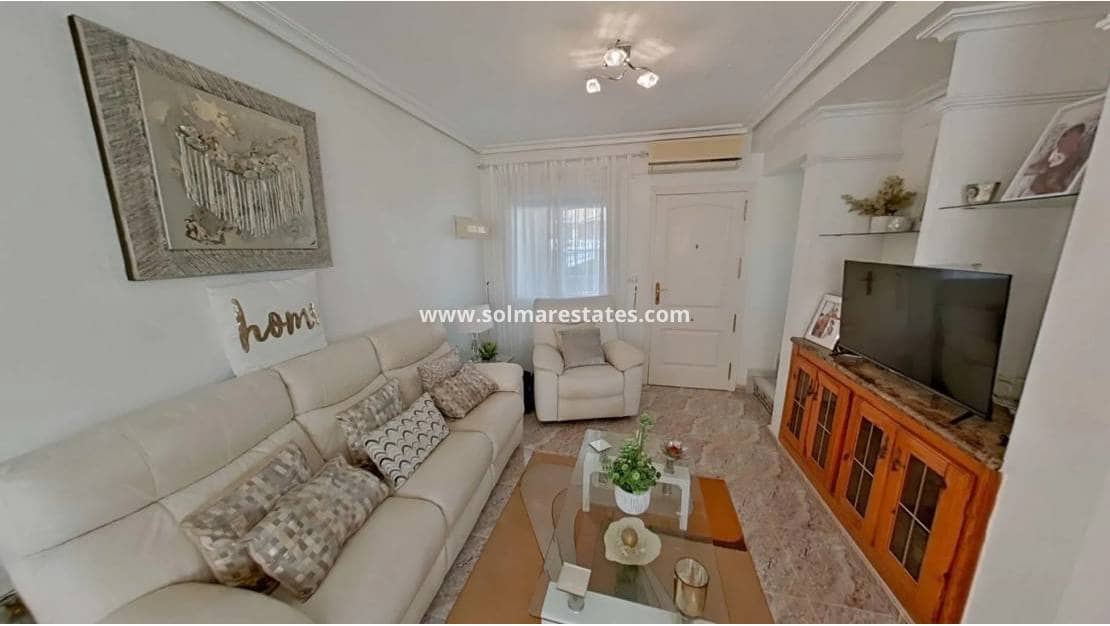 Pareado de 2 habitaciones en Cabo Roig en venta con piscina - 225.000 € (Ref: 9538890)