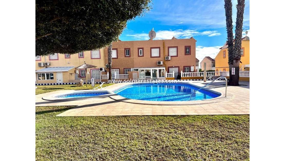 Pareado de 2 habitaciones en Cabo Roig en venta con piscina - 225.000 € (Ref: 9538890)