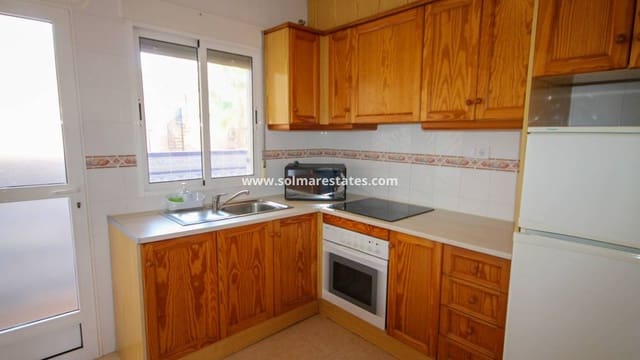 Apartamento de 3 habitaciones en Villamartin, Orihuela en venta con piscina - 175.000 € (Ref: 9544023)