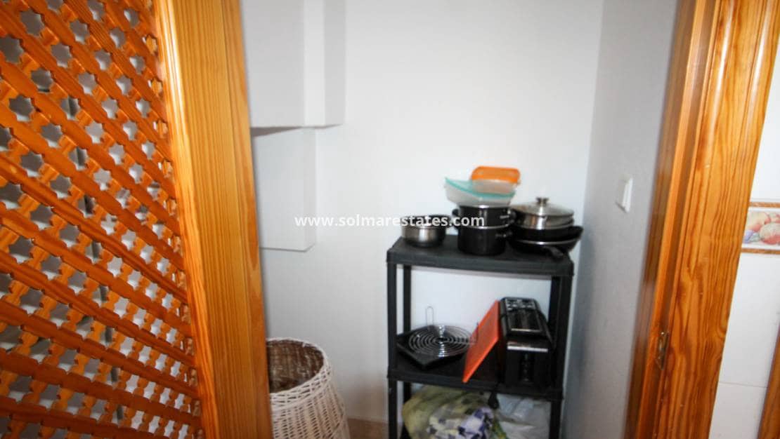 Apartamento de 3 habitaciones en Villamartin en venta con piscina - 175.000 € (Ref: 9544023)