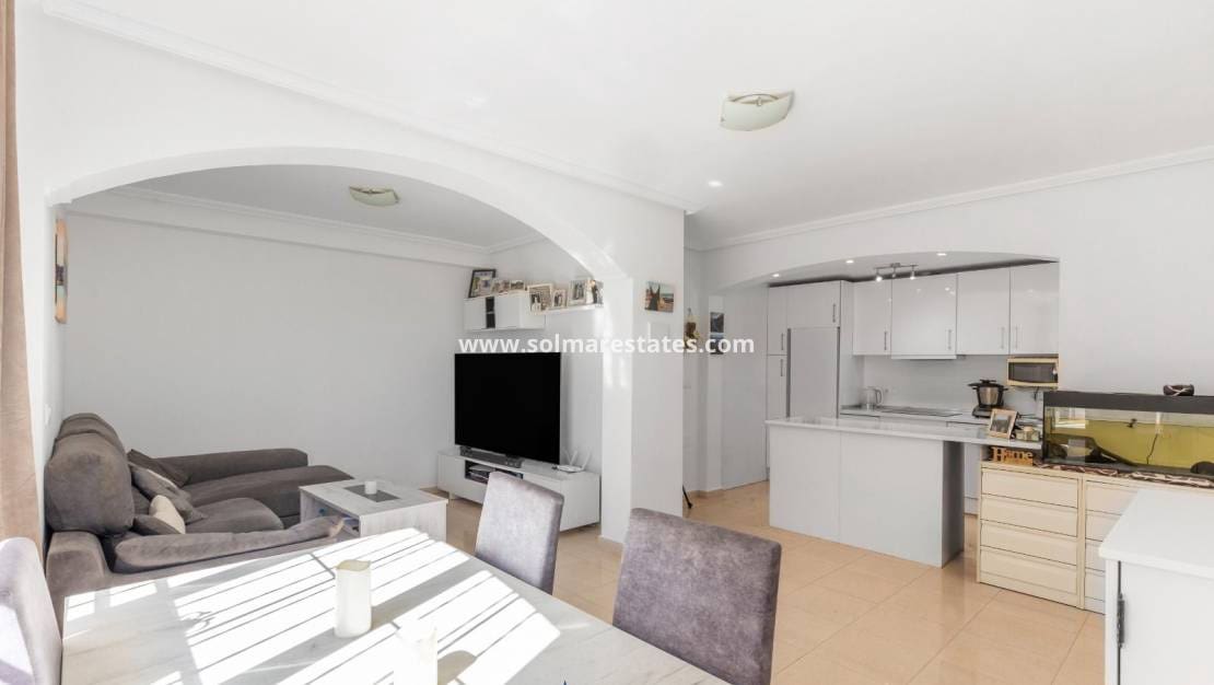 2 chambre Maison de Ville à vendre à Cabo Roig avec piscine - 255 000 € (Ref: 9544473)