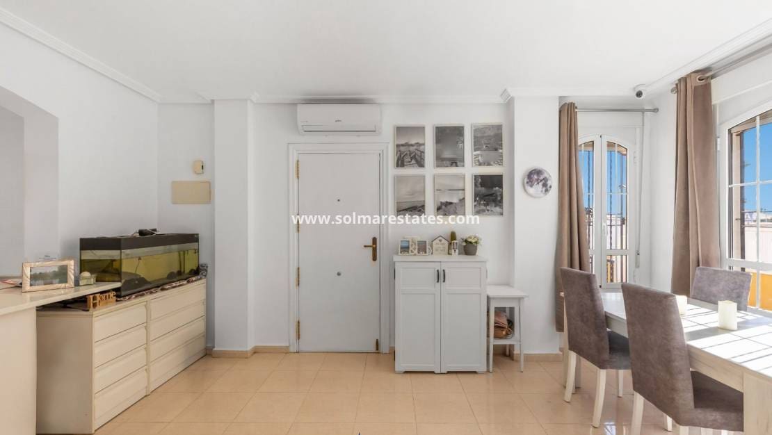 2 chambre Maison de Ville à vendre à Cabo Roig avec piscine - 255 000 € (Ref: 9544473)