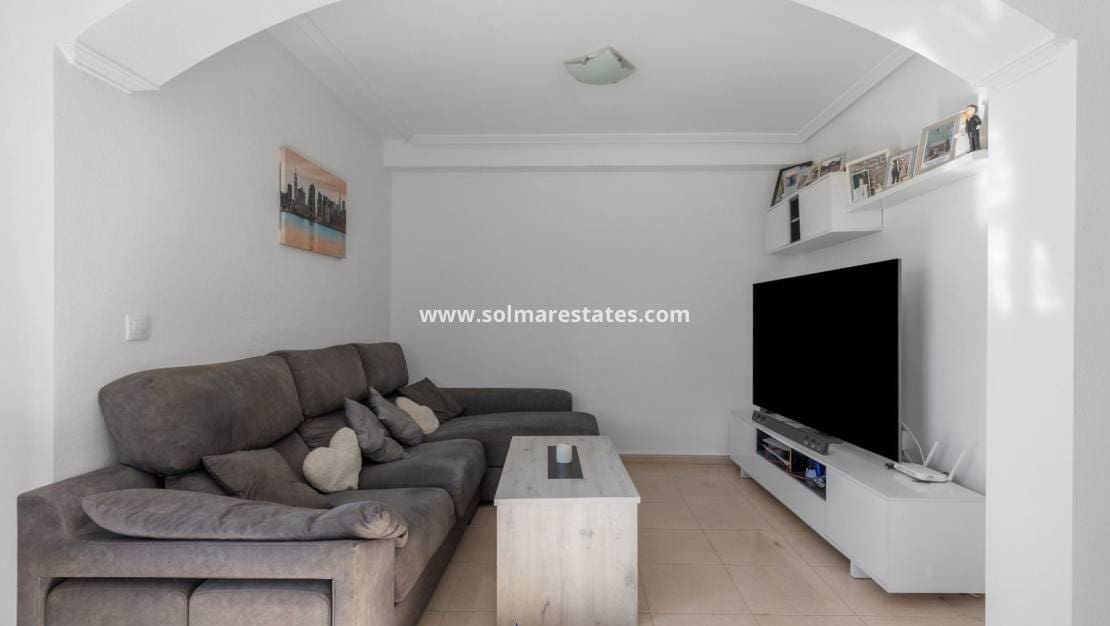 2 chambre Maison de Ville à vendre à Cabo Roig avec piscine - 255 000 € (Ref: 9544473)