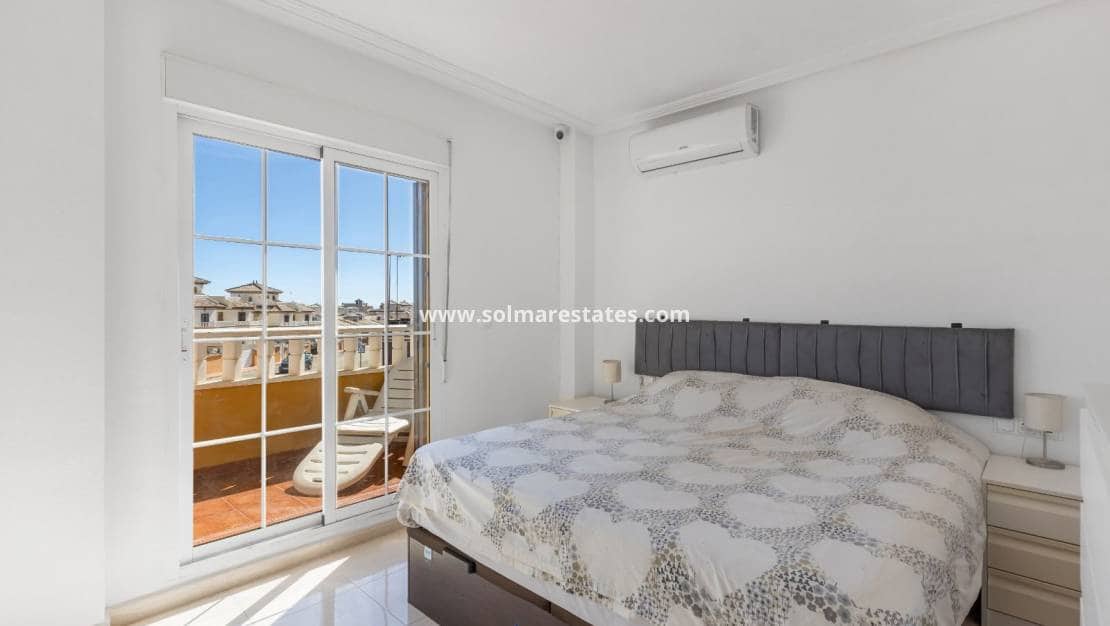 2 chambre Maison de Ville à vendre à Cabo Roig avec piscine - 255 000 € (Ref: 9544473)