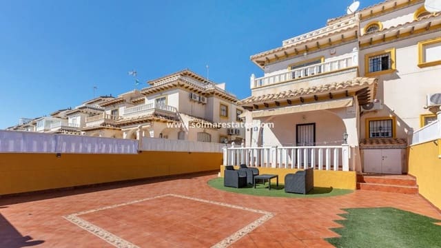 2 chambre Maison de Ville à vendre à Cabo Roig, Orihuela avec piscine - 255 000 € (Ref: 9544473)