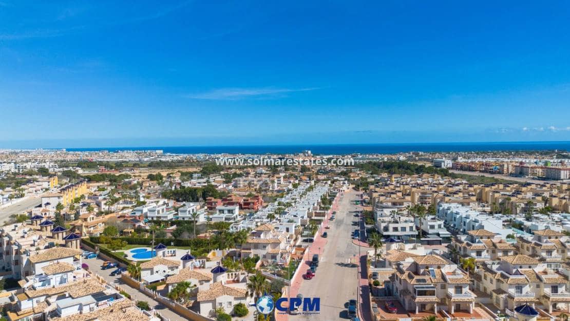 2 chambre Maison de Ville à vendre à Cabo Roig avec piscine - 255 000 € (Ref: 9544473)