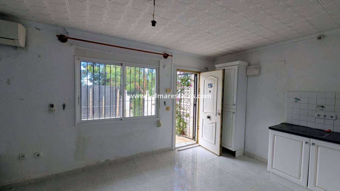 2 chambre Bungalow à vendre à Guardamar del Segura - 93 999 € (Ref: 9548849)