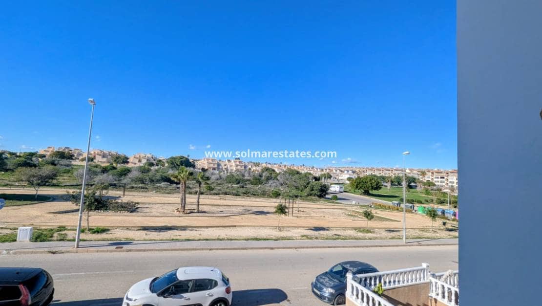2 chambre Appartement à vendre à Orihuela Costa avec piscine - 140 000 € (Ref: 9548851)