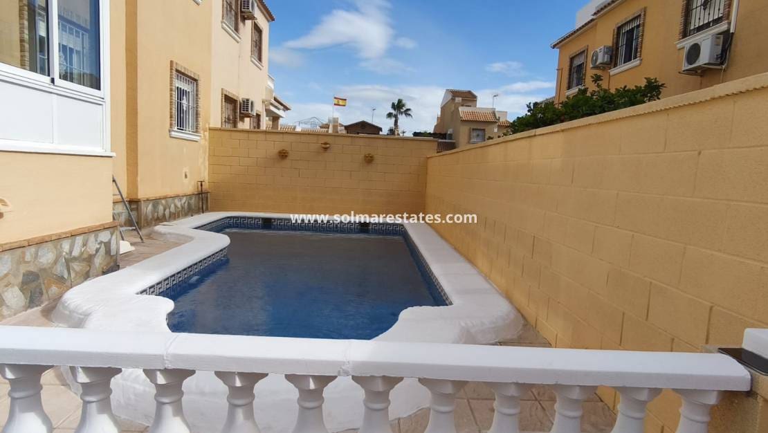 3 quarto Casa em Banda para venda em Ciudad Quesada com piscina - 289 000 € (Ref: 9548853)
