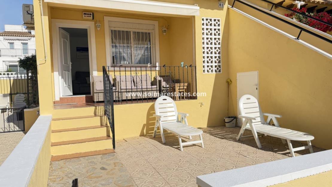 2 sovrum Lägenhet till salu i Villamartin med pool - 159 000 € (Ref: 9549910)