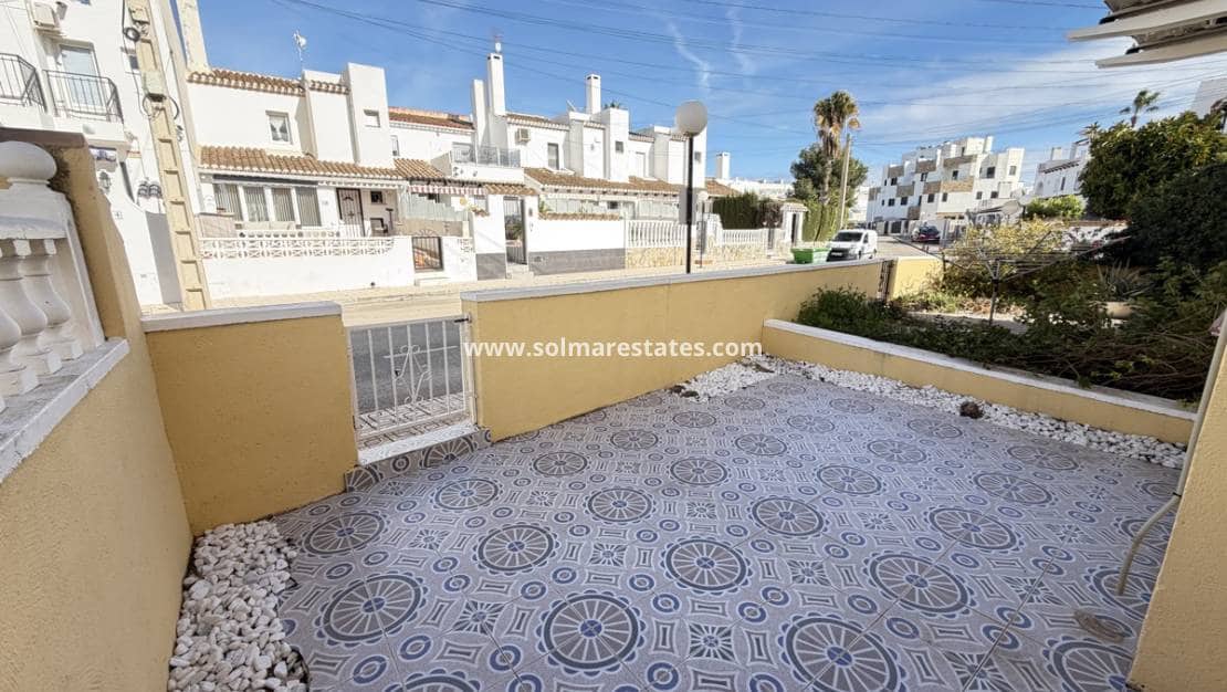2 sovrum Lägenhet till salu i Villamartin med pool - 159 000 € (Ref: 9549910)