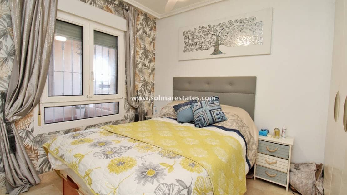 2 bedroom Apartment for sale in Playa Flamenca with pool - € 189,950 (Ref: 9549911)