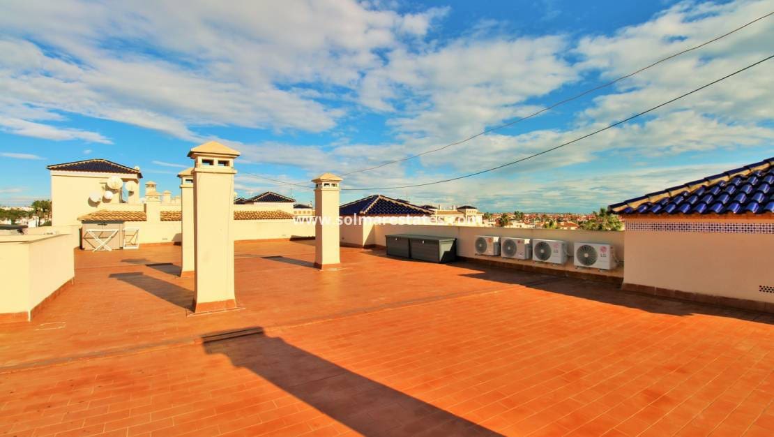 2 bedroom Apartment for sale in Playa Flamenca with pool - € 189,950 (Ref: 9549911)