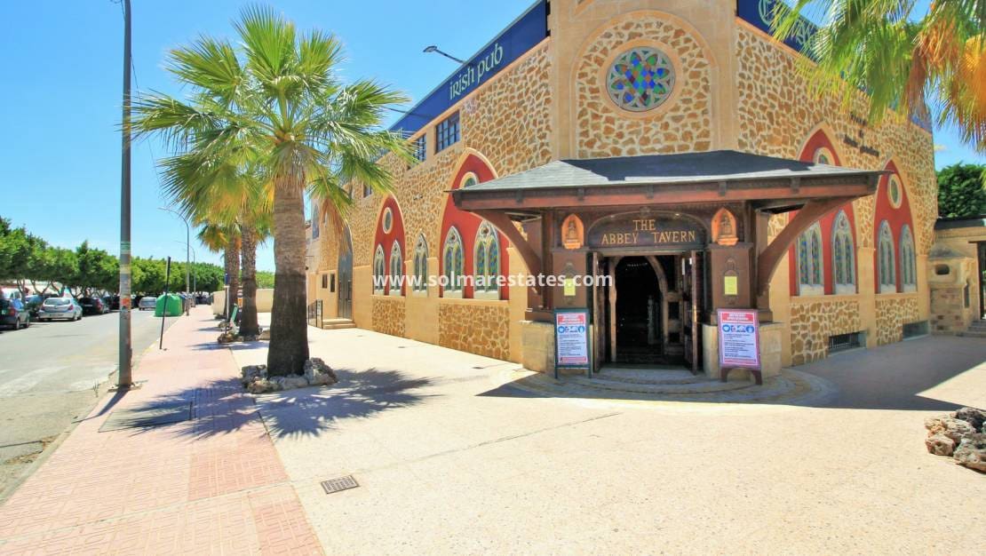 2 bedroom Apartment for sale in Playa Flamenca with pool - € 189,950 (Ref: 9549911)