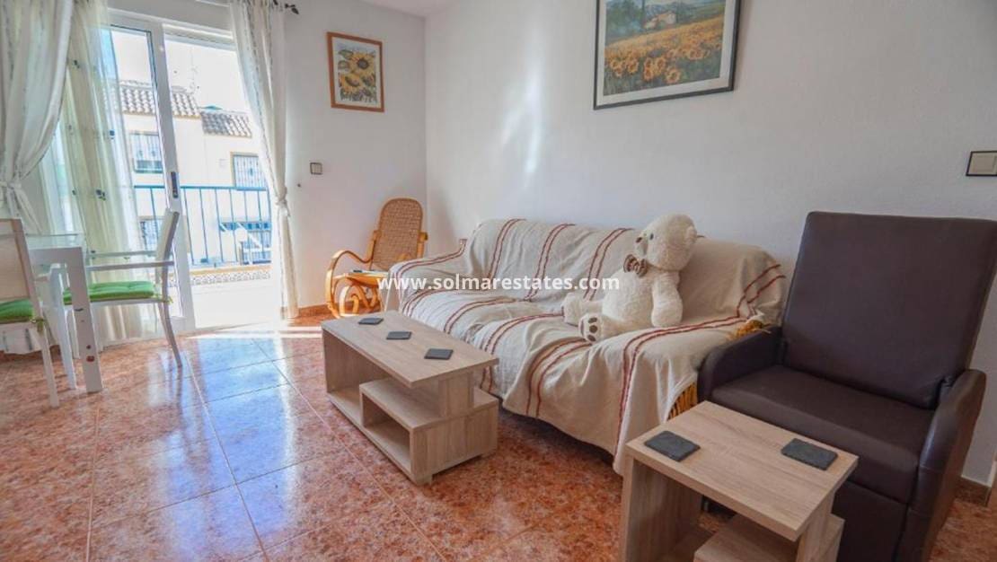 2 soverom Leilighet til salgs i Los Altos med svømmebasseng - € 149 900 (Ref: 9552262)