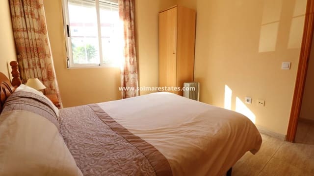 2 makuuhuone Huoneisto myytävänä paikassa San Luis, Torrevieja mukana uima-altaan - 119 950 € (Ref: 9553134)