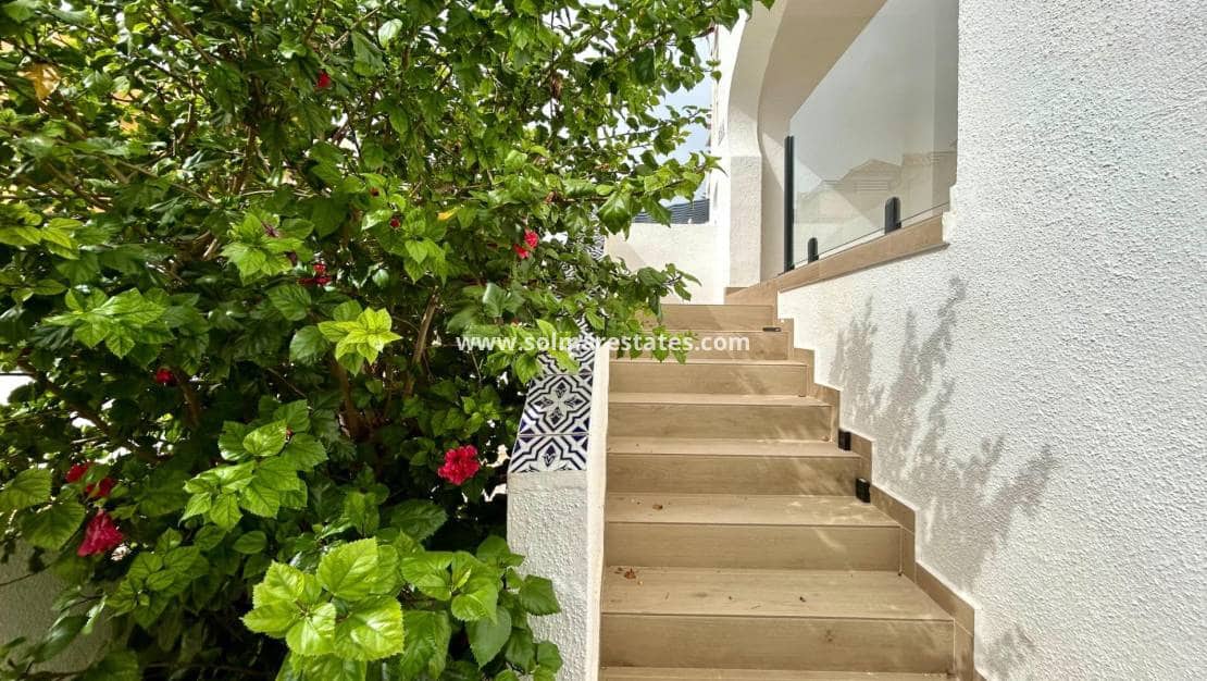 Apartamento de 1 habitación en Villamartin en venta - 89.950 € (Ref: 9553138)