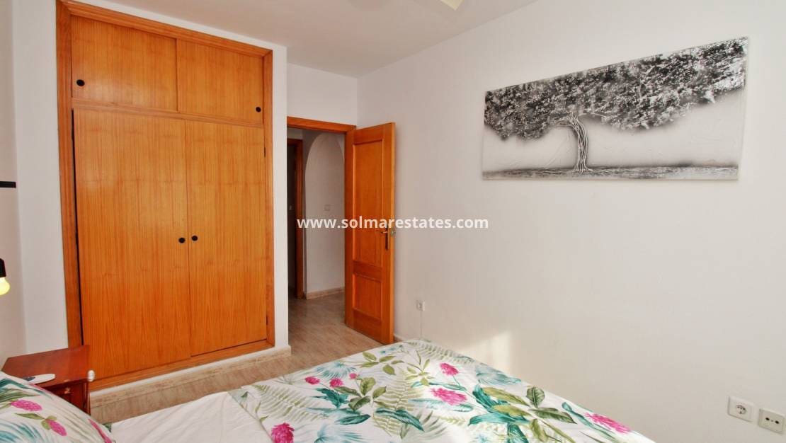2 quarto Apartamento para venda em Villamartin com piscina - 149 000 € (Ref: 9553139)