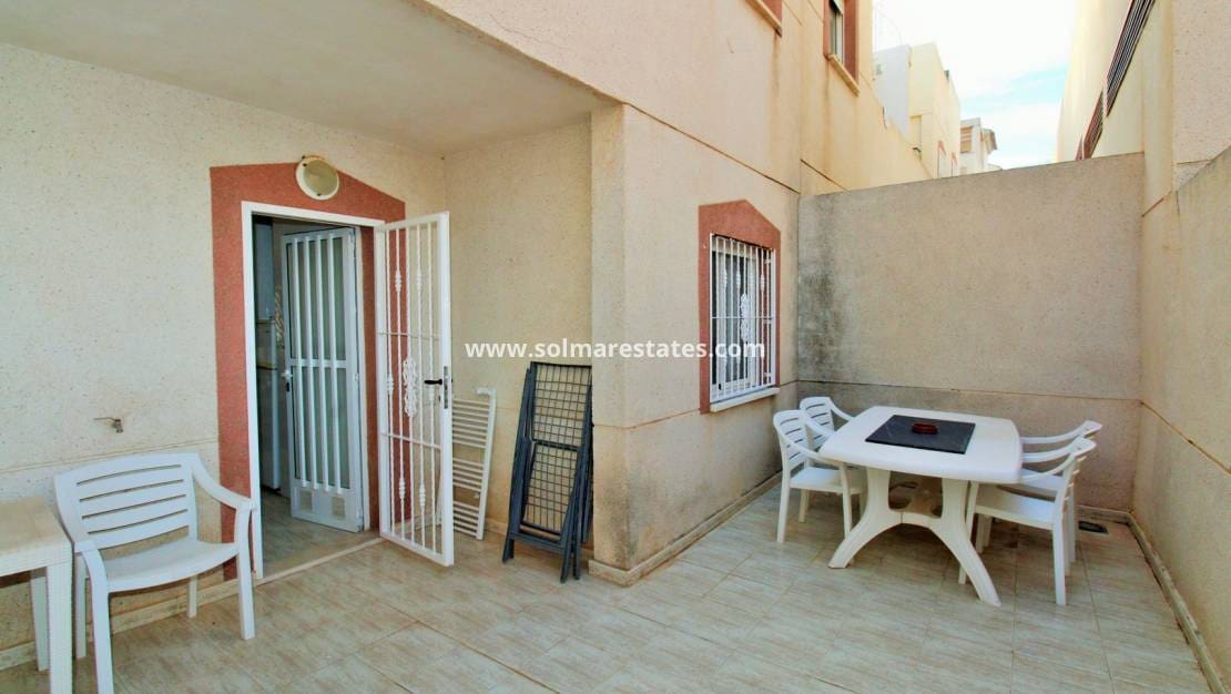 2 quarto Apartamento para venda em Villamartin com piscina - 149 000 € (Ref: 9553139)