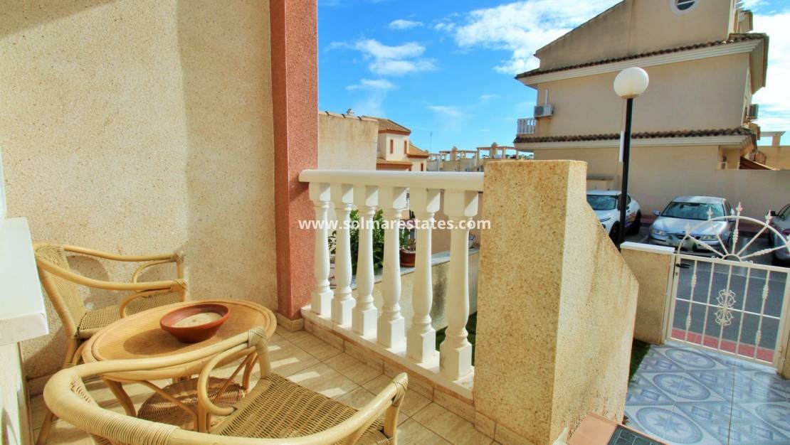 2 quarto Apartamento para venda em Villamartin com piscina - 149 000 € (Ref: 9553139)