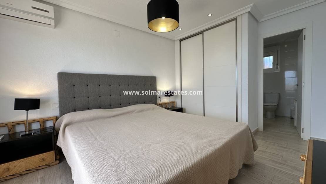 3 slaapkamer Appartement te koop in Pilar de la Horadada - € 450.000 (Ref: 9553246)