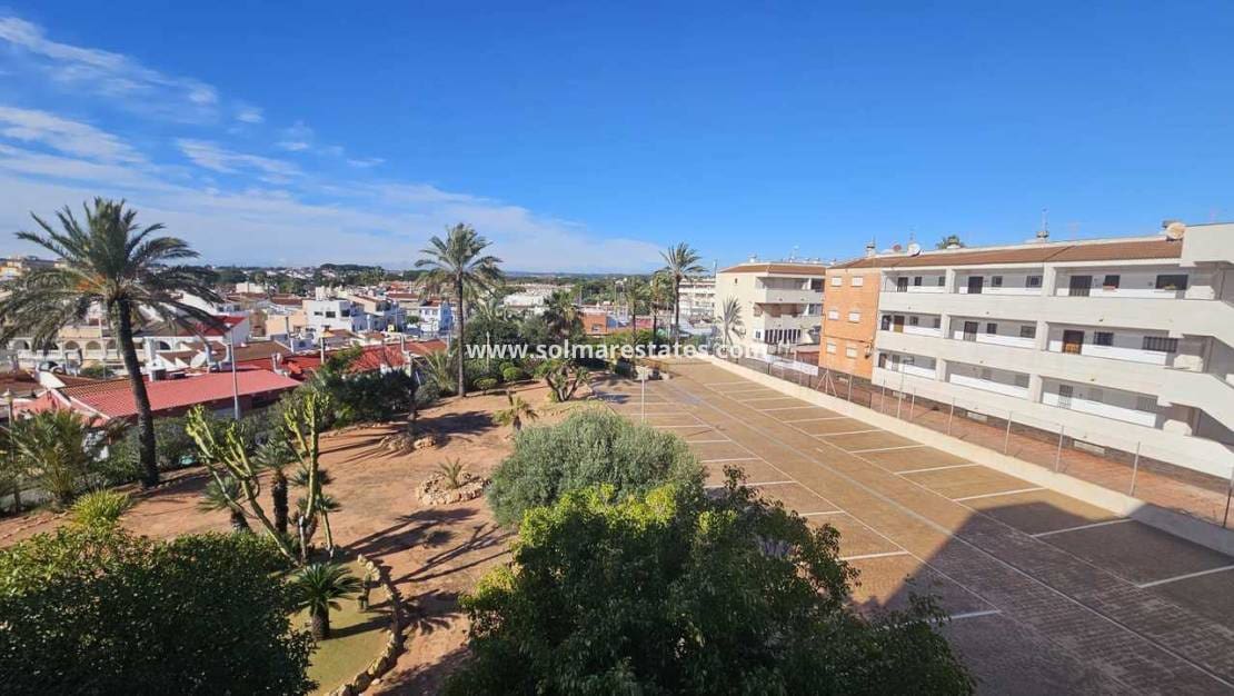 3 slaapkamer Appartement te koop in Pilar de la Horadada - € 450.000 (Ref: 9553246)