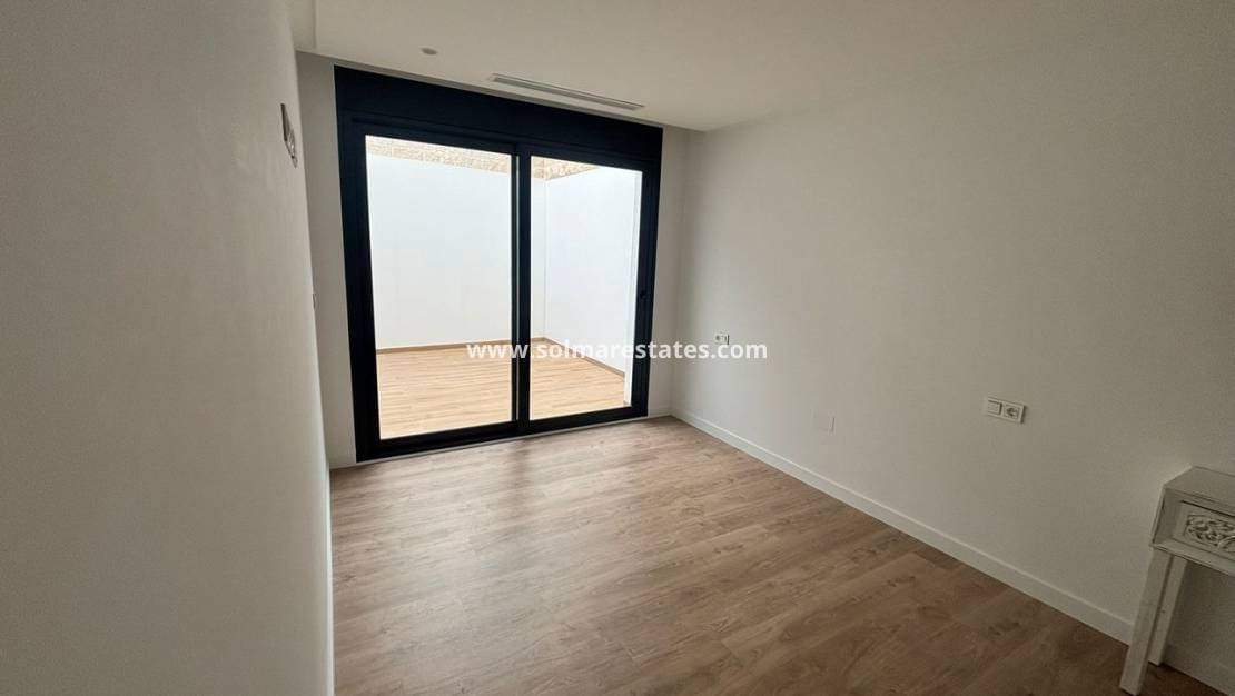 4 chambre Villa/Maison à vendre à Ciudad Quesada avec piscine - 525 000 € (Ref: 9553247)