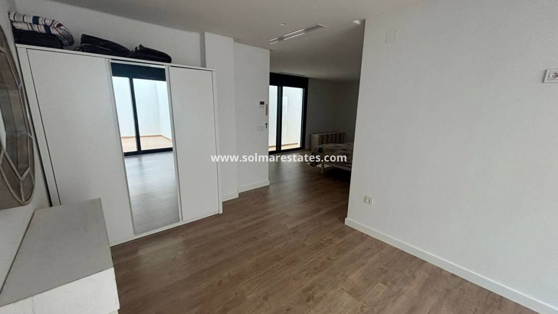 4 chambre Villa/Maison à vendre à Ciudad Quesada avec piscine - 525 000 € (Ref: 9553247)