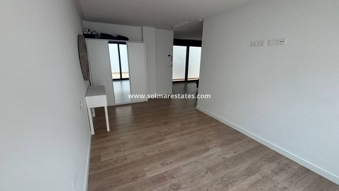 4 chambre Villa/Maison à vendre à Ciudad Quesada avec piscine - 525 000 € (Ref: 9553247)