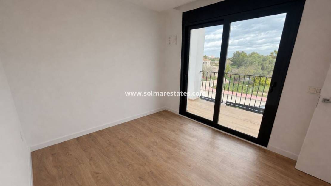 4 chambre Villa/Maison à vendre à Ciudad Quesada avec piscine - 525 000 € (Ref: 9553247)